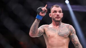 Renato Moicano vence atleta da casa no UFC