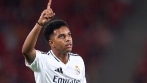 Rodrygo é exaltado por Bellingham após vitória pela Champions League