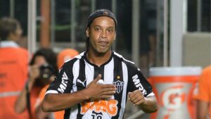 Ronaldinho Gaúcho em ação pelo Atlético-MG