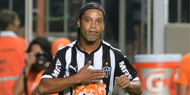 Ronaldinho Gaúcho em ação pelo Atlético-MG