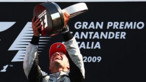 Rubens Barrichello comemorando a última vitória na Fórmula 1, em Monza