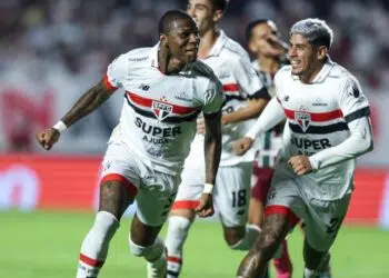 São Paulo venceu o Corinthians pelo Brasileirão