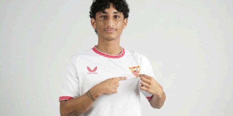 Ainden Webb, a nova contratação do Sevilla D