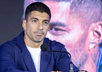 Suárez se aposenta da seleção do Uruguai