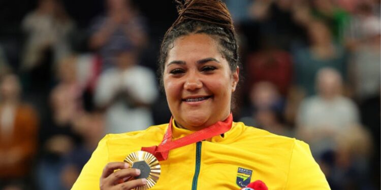 Tayane Medeiros foi ouro na Paralimpíada