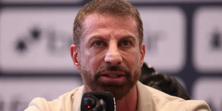 Vasco responde acusação de John Textor