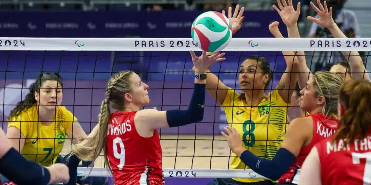 Vôlei sentado feminino