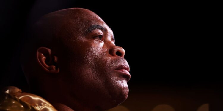 Anderson Silva antes de sua luta de boxe contra Jake Paul