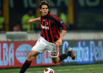 Kaká durante jogo da temporada de 2007, pelo Milan