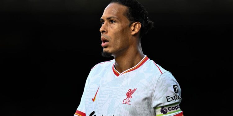 Virgil Van Dijk, zagueiro do Liverpool, durante partida contra o Crystal Palace, válida pela Premier League