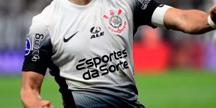Foto da camisa do Corinthians evidenciando o patrocinador máster, a Esportes da Sorte