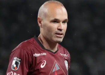 Andrés Iniesta participa de amistoso entre Vissel Kobe e Barcelona, em 6 de junho