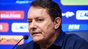 Pedrinho Lourenço, presidente do Cruzeiro, durante entrevista coletiva