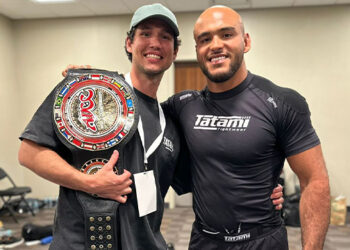 Sanches e Duarte após a conquista do ADCC - Foto: Divulgação