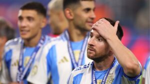 A seleção da Argentina segue presa em Miami por conta do Furacão Milton