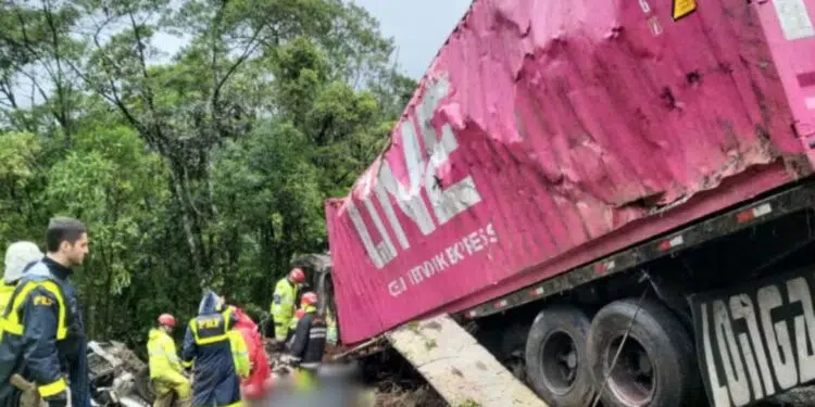 Acidente no Paraná deixa mortos