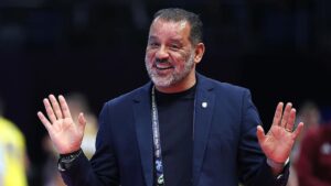 Marquinhos, técnico do Brasil no futsal, fala sobre eventual saída do time