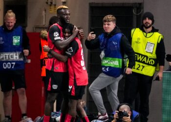 Bayer Leverkusen vence Milan na Champions