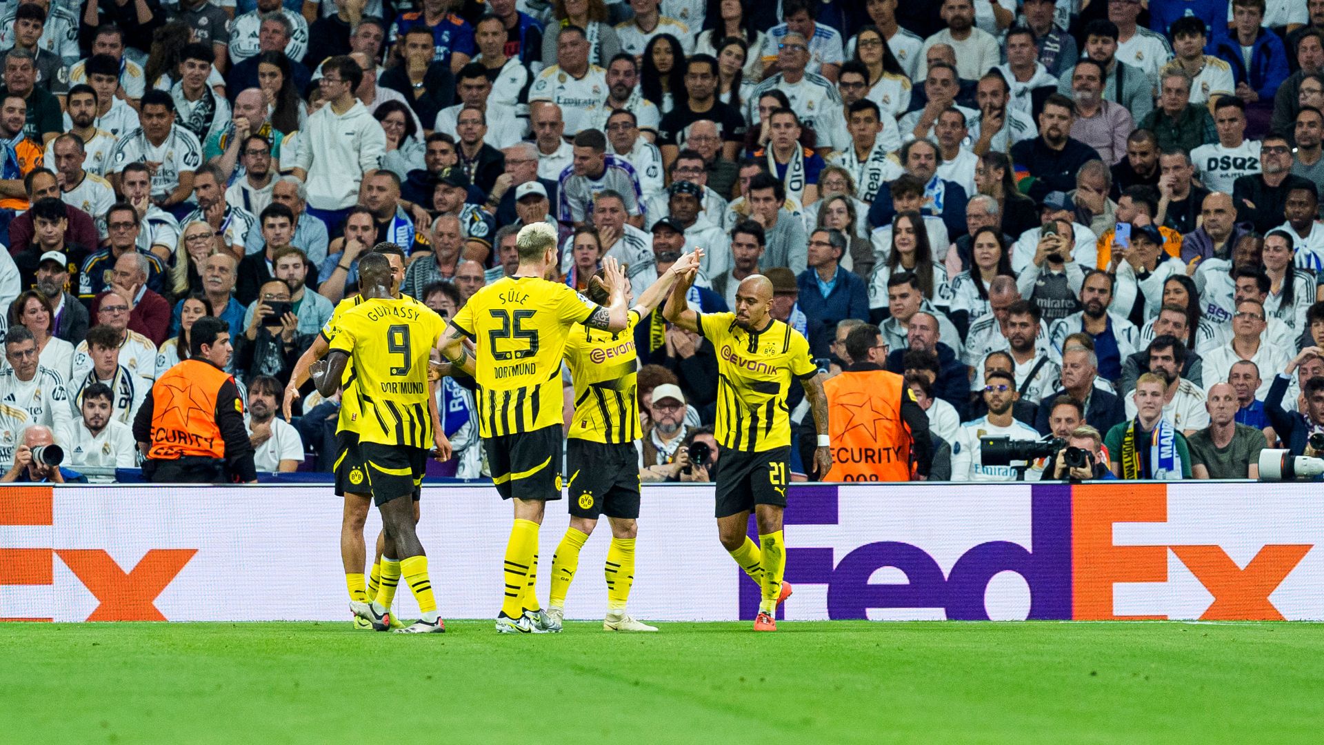 Jogadores do Borussia Dortmund comemorando um dos gols contra o Real Madrid