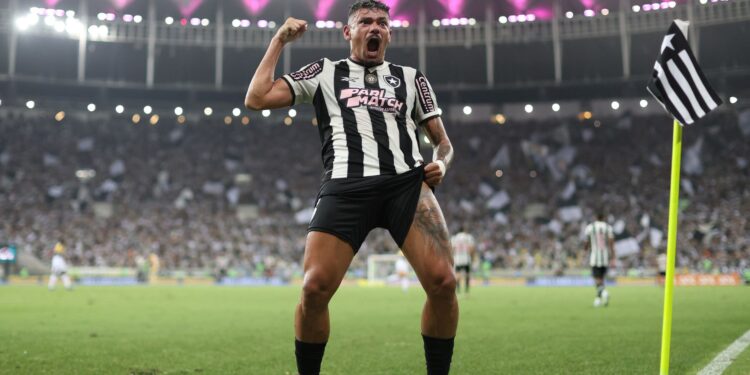 Botafogo x Peñarol vale pela semifinal da Libertadores