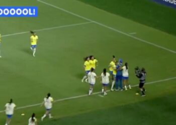 Brasil empata com a Colômbia com gol de Tarciane
