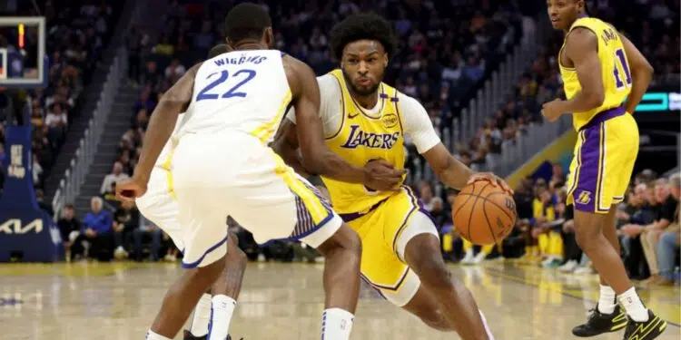 Bronny James tem boa atuação contra os Warriors