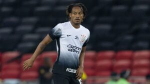 Carrillo admite sorte do Corinthians em derrota na Copa do Brasil