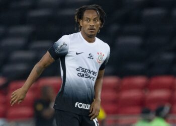 Carrillo admite sorte do Corinthians em derrota na Copa do Brasil