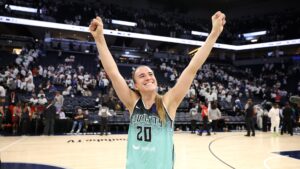 Craques da NBA enlouquecem com Sabrina Ionescu
