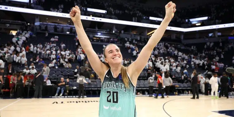 Craques da NBA enlouquecem com Sabrina Ionescu