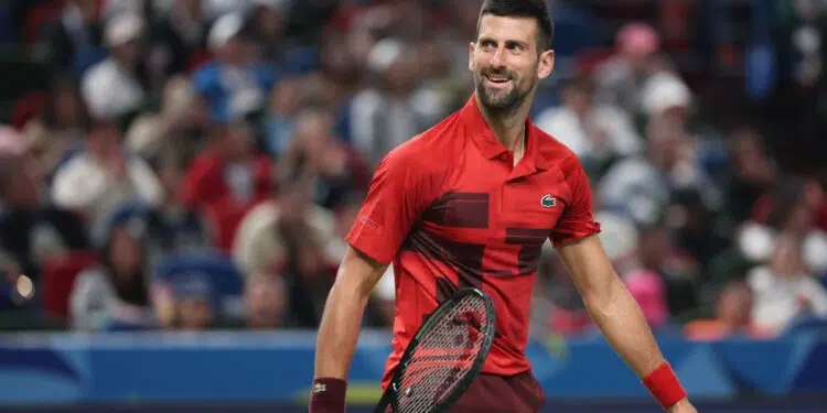 Djokovic vence mais uma em Xangai
