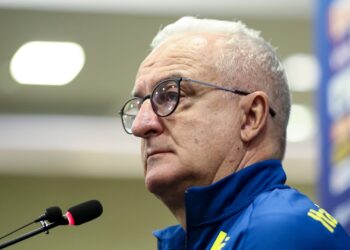 Dorival admite urgência em resultados na seleção