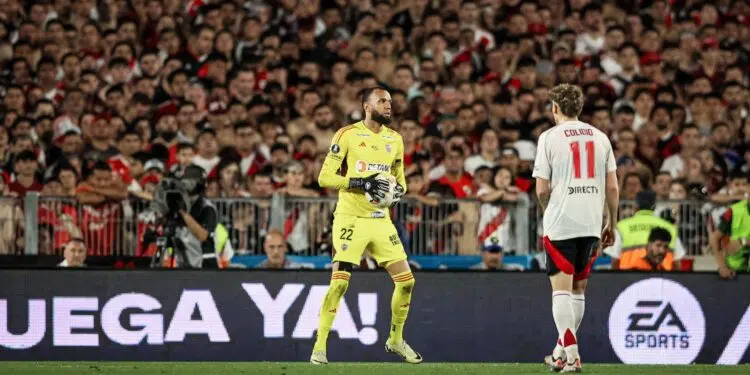 Everson revela sumiço de terço na semifinal da Libertadores