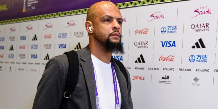 Felipe Melo define data de aposentadoria