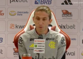 Filipe Luís é apresentado como novo técnico do Flamengo