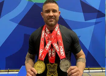 Fabrício Lopes aumentou sua coleção de medalhas - Foto: Arquivo Pessoal