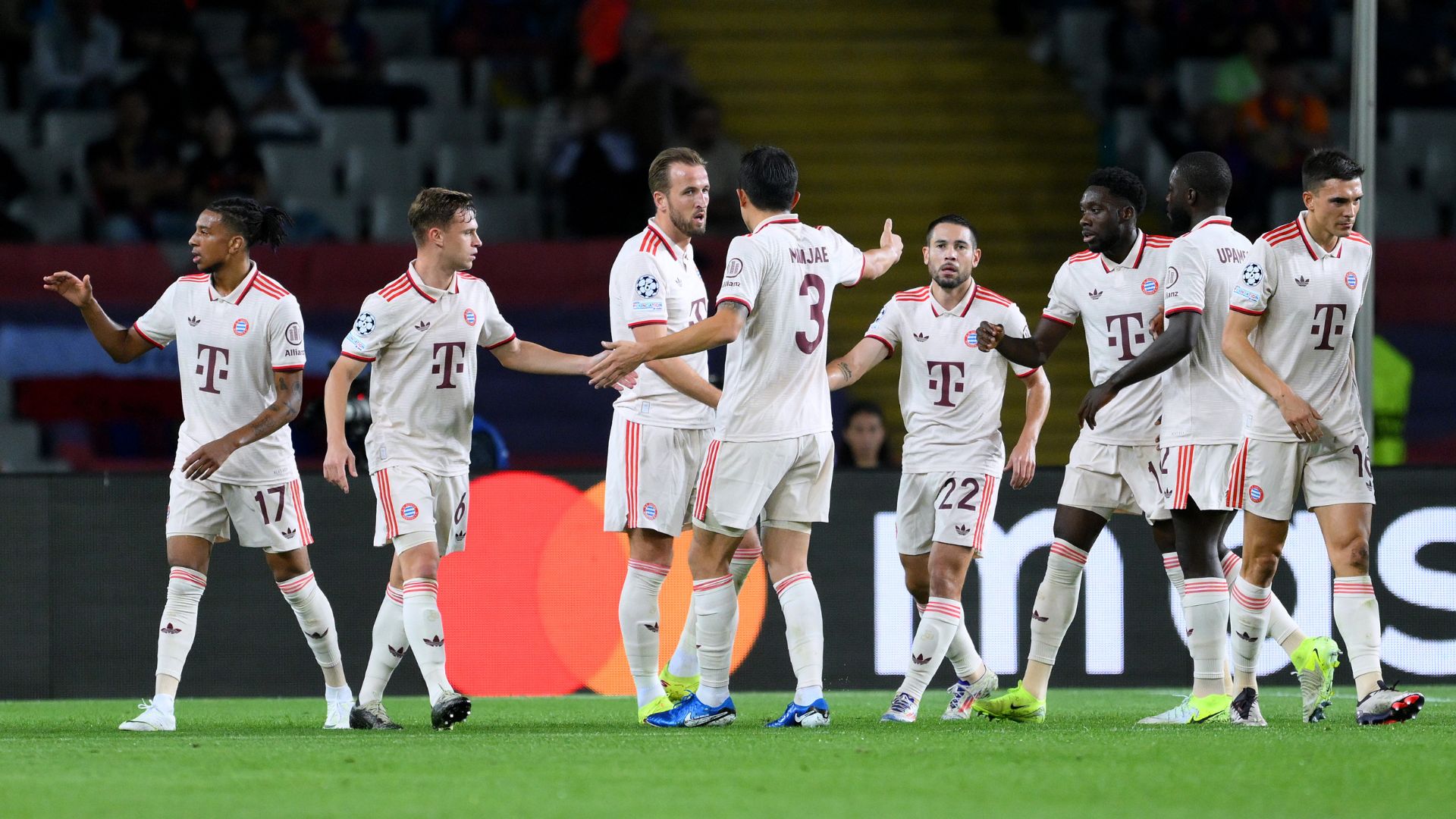 Comemoração do único gol do Bayern de Munique 