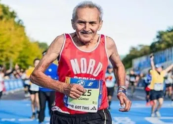 Gunther Hallas completa maratona aos 82 anos; Veja mais