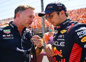 Horner volta a comentar sobre possíveis substitutos de Pérez; Veja