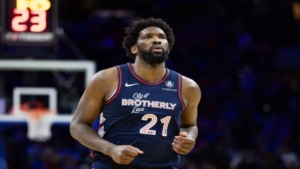 76ers faz reunião para cobrar Joel Embiid em baixa na temporada