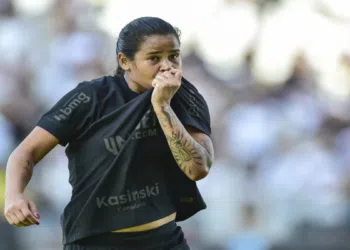 Vic Albuquerque se recuperou e voltou aos treinos no Corinthians