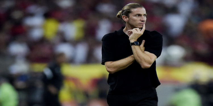 Filipe Luís diz que a final da Copa do Brasil está aberta: "50/50"