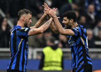 Jogadores da Inter de Milão comemorando a goleada na Champions League