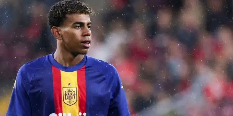 Lamine Yamal se torna camisa 10 da Espanha