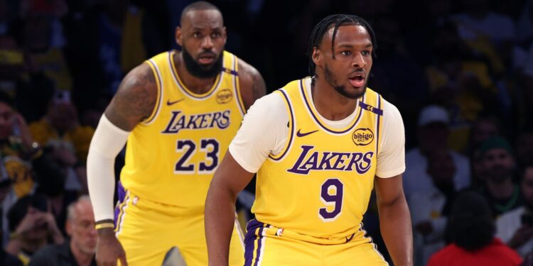 LeBron James quebra recordes na nova temporada da NBA