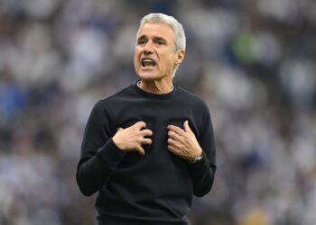 Luís Castro nega contato do Flamengo após saída de Tite