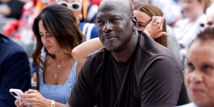 Michael Jordan aparece em lista de mais ricos dos EUA