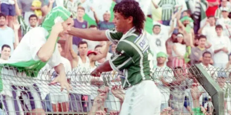 Morre Tonhão, ex-jogador do Palmeiras