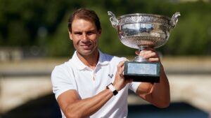 Nadal se aposenta e é homenageado pelo mundo