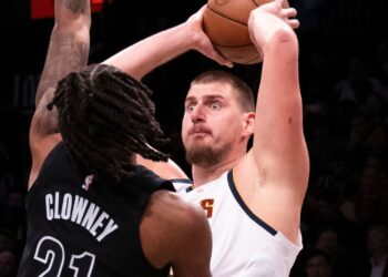 Nikola Jokic atinge marca impressionante na NBA